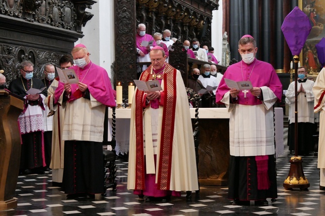 Kanoniczne objęcie archidiecezji gdańskiej przez abp. Wojdę