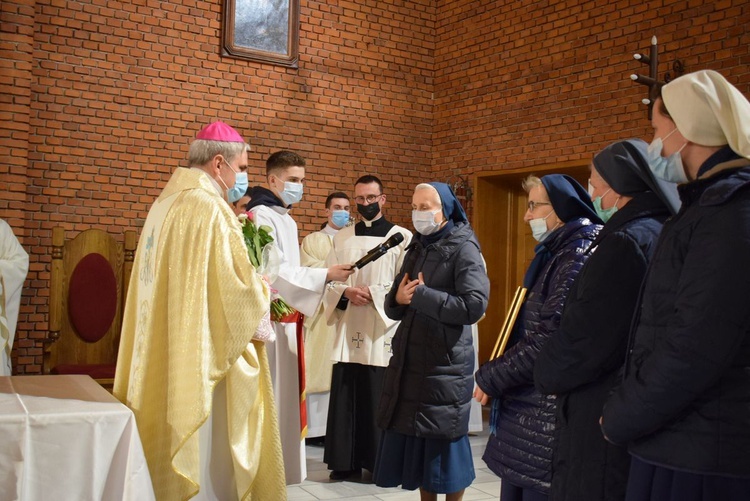 Strzegą okna życia