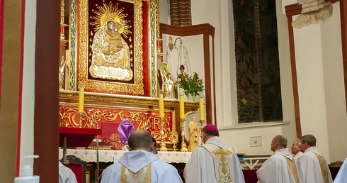 Od dekady na powrót ze swoimi dziećmi. Uroczystości w Złocieńcu 