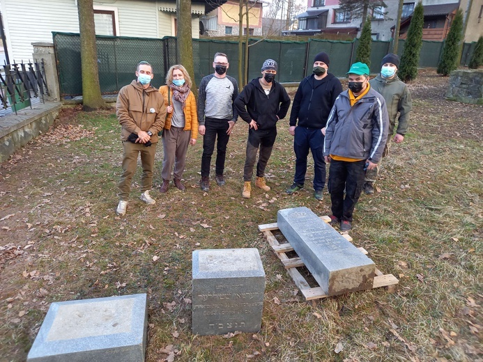 Początek prac na nowotarskim cmentarzu żydowskim