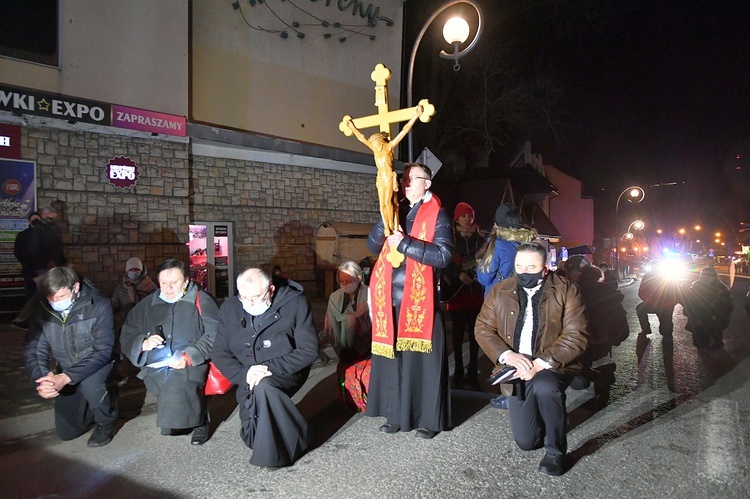 Droga Krzyżowa na Krupówkach w Zakopanem