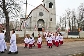 ▲	Wspólnota parafialna od sześciu lat buduje dom Boży.  Na zdjęciu stan z listopada 2018 roku.