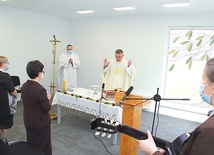 Eucharystii w DSM przewodniczył bp Krzysztof Zadarko, a koncelebrował dyrektor Caritas diecezjalnej ks. Tomasz Roda.