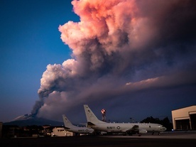 Etna podczas erupcji w 2021 roku