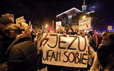 Do wielu ataków na ludzi i mienie Kościoła dochodziło podczas Strajku Kobiet.