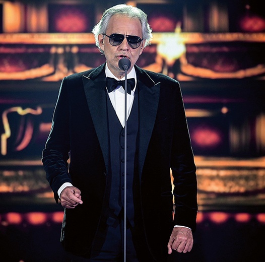 Andrea Bocelli wiele razy koncertował w Polsce, m.in. w sanktuarium  św. Jana Pawła II w Krakowie.