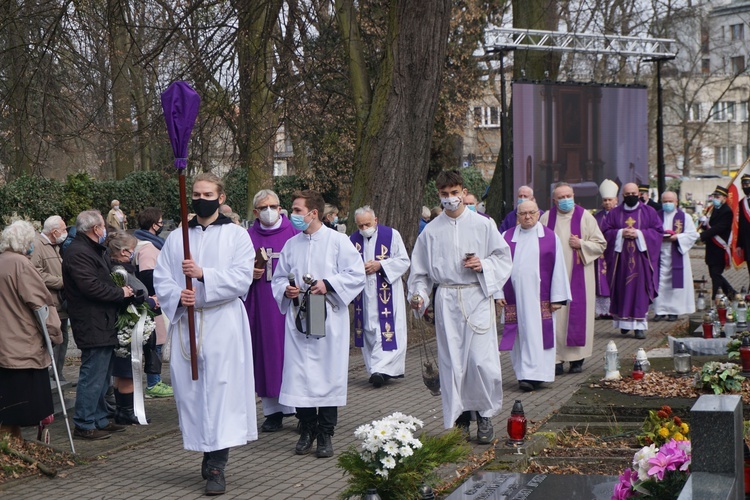 Pogrzeb śp. ks. Karola Sikory