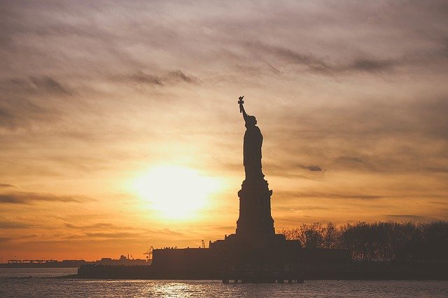 USA: Pogarsza się sytuacja epidemiczna