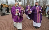 Ostatnie pożegnanie ks. kan. Władysława Droździka w bielskiej Kamienicy