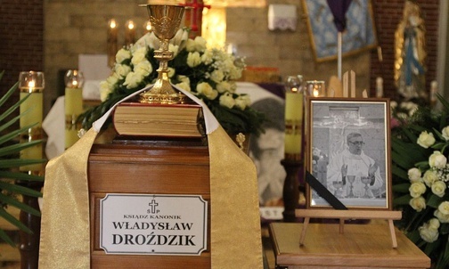 Ks. kan. Władysław Droździk zmarł 26 marca 2021 r.
