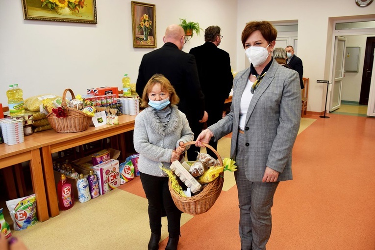 Żywność dla potrzebujących 