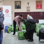 500 świątecznych paczek Caritas i "Brata Alberta" dla potrzebujących