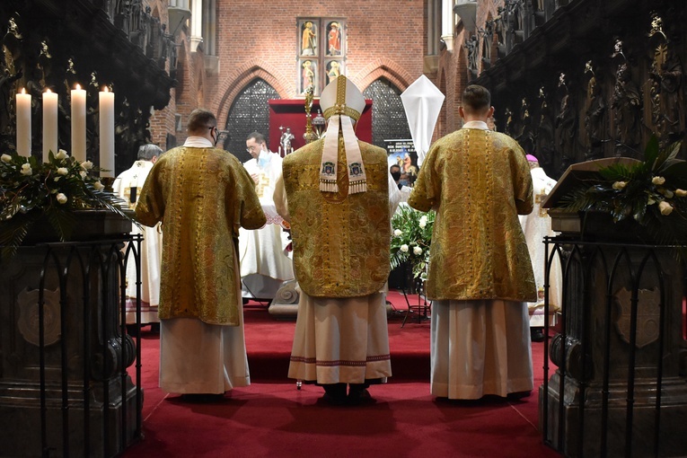 Wielki Czwartek 2021 w archikatedrze wrocławskiej