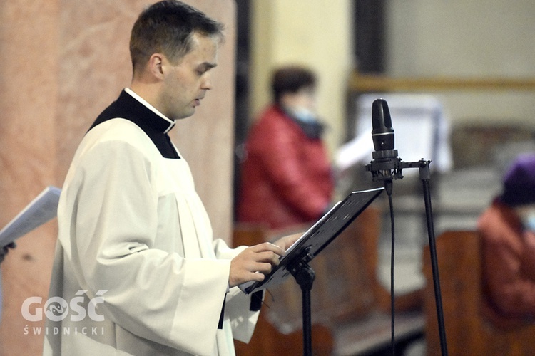 Ciemna Jutrznia w Wielki Piątek