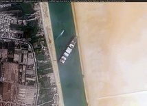 Znamy prawdopodobną przyczynę utknięcia kontenerowca w Kanale Sueskim