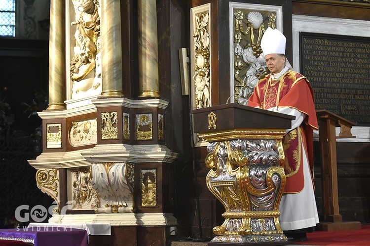 Liturgia Męki Pańskiej w świdnickiej katedrze