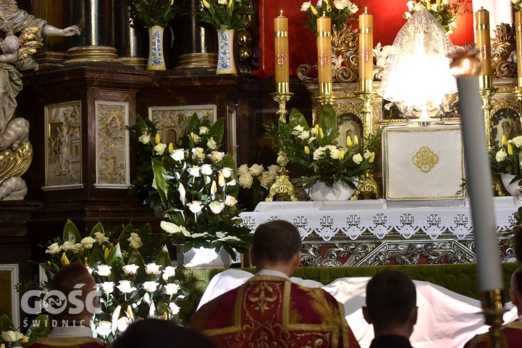 Liturgia Męki Pańskiej w świdnickiej katedrze