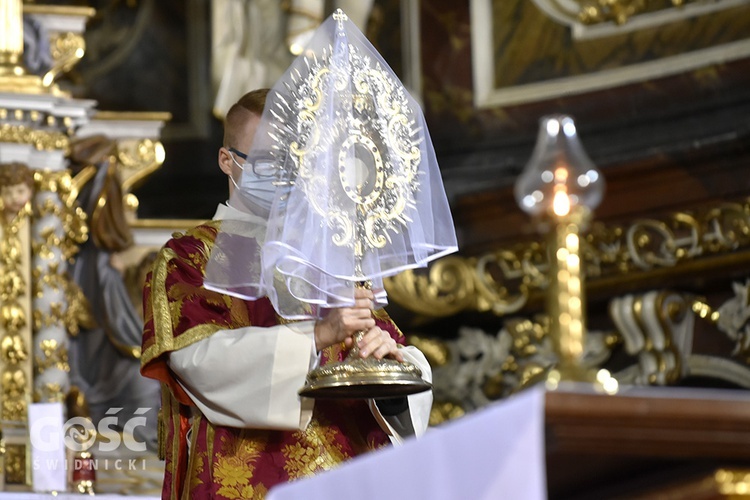 Liturgia Męki Pańskiej w świdnickiej katedrze