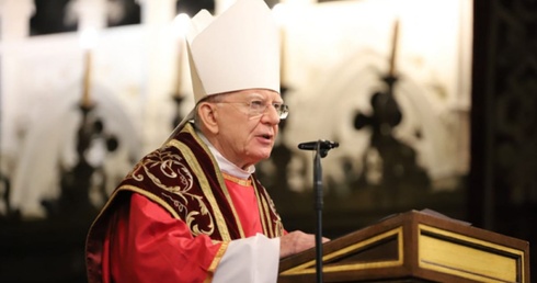 Abp Jędraszewski: Kościół zrodzony z przebitego boku Chrystusa ma głosić prawdę o swoim Mistrzu