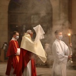 Liturgia Męki Pańskiej w katowickiej katedrze.