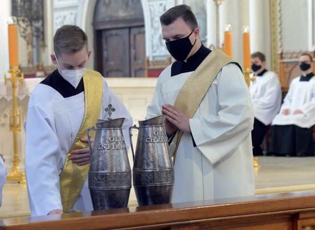 Wielki Czwartek i Wielki Piątek w radomskiej katedrze