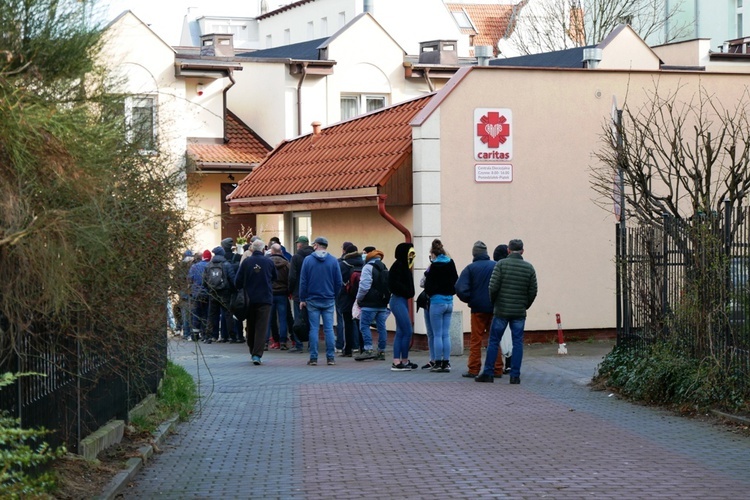 Wielkanocne śniadanie Caritas 2021