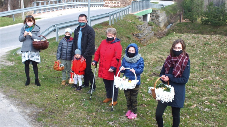 Święcenie pokarmów w Borowej k. Pilzna