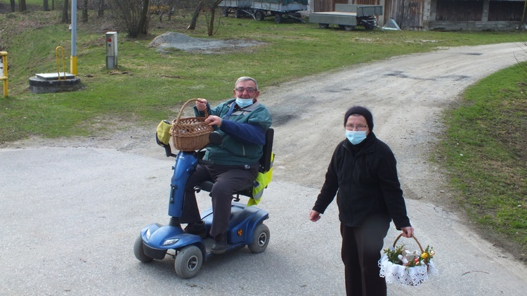 Święcenie pokarmów w Borowej k. Pilzna