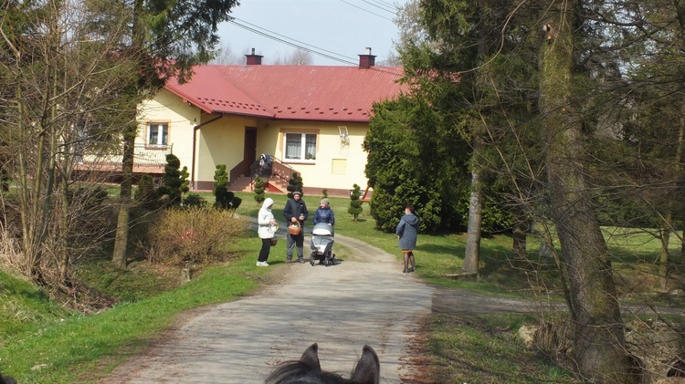 Święcenie pokarmów w Borowej k. Pilzna