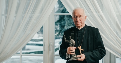 Do życzeń pasterza diecezji dołącza się także nasza redakcja, życząc wszystkim Czytelnikom, by zmartwychwstały Jezus stał się centrum życia i napełnił je pokojem płynącym ze zwycięstwa nad śmiercią.