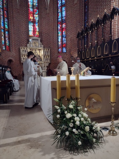 Rezurekcja w gorzowskiej katedrze