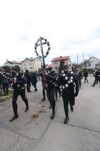 Wielkanocna procesja konna w Ostropie