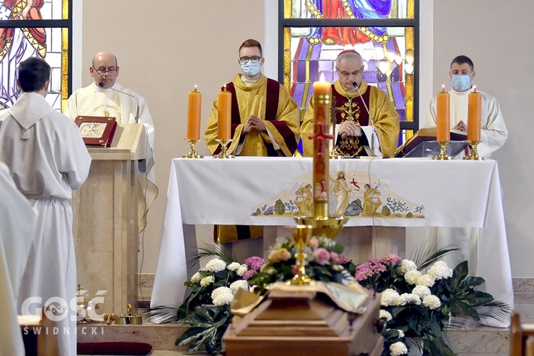 Bielawa pożegnała ks. Henryka Pragę