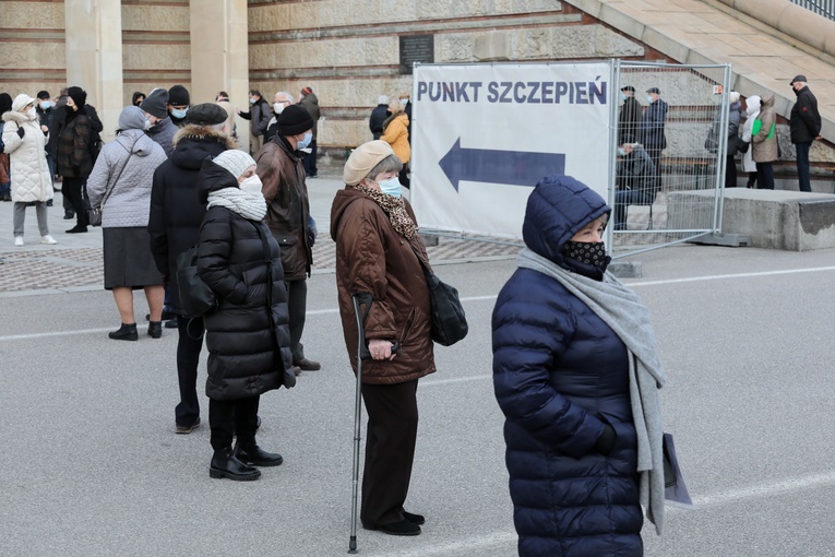 Raport koronawirusowy: Poświątecznie mało potwierdzonych zakażeń, dużo zgonów