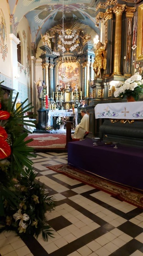 Pochówek ks. Henryka Pragi w rodzinnym grobowcu