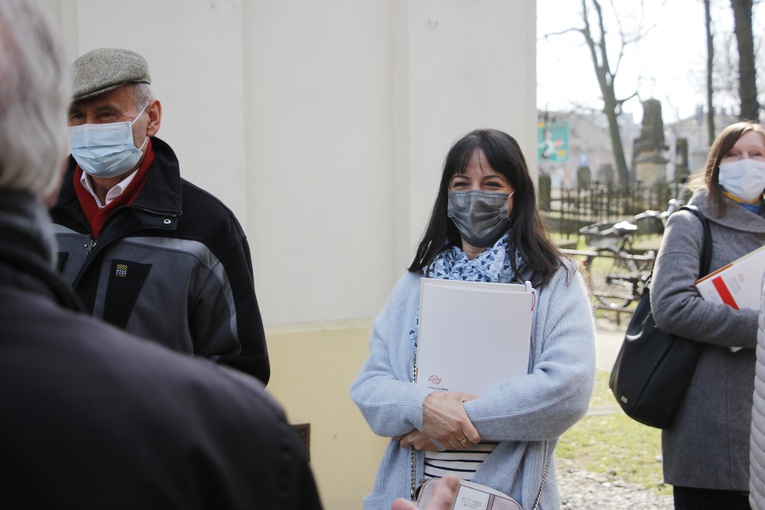 Skierniewice. XV Sympozjum "Dar Życia". Msza św.
