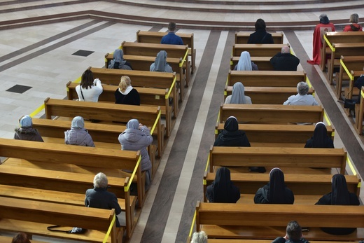 Niedziela Bożego Miłosierdzia w krakowskich Łagiewnikach