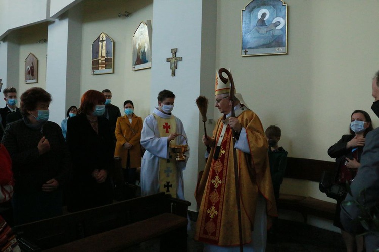 Abp Stanisław Budzik konsekrował kościół w Strzeszkowicach