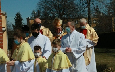 Abp Stanisław Budzik konsekrował kościół w Strzeszkowicach