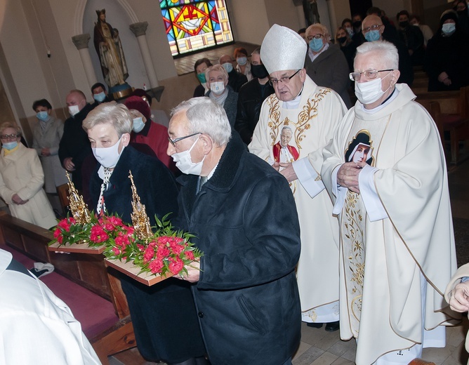 Wprowadzenie relikwii w Połczynie-Zdroju