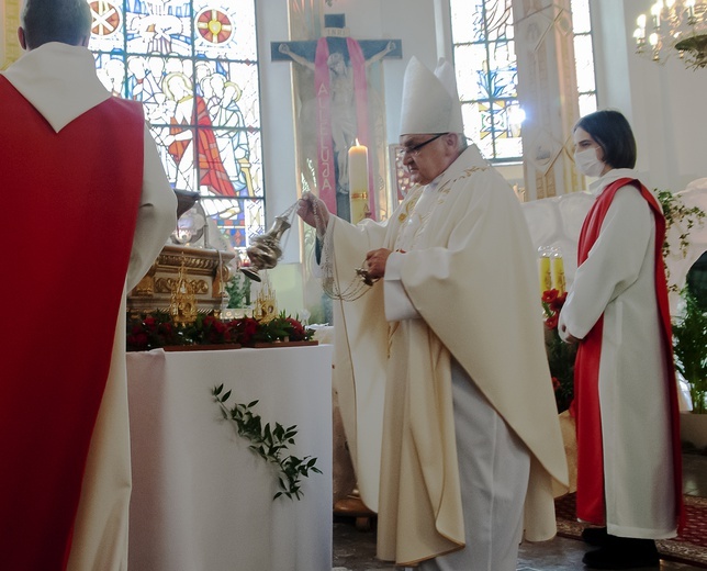 Wprowadzenie relikwii w Połczynie-Zdroju