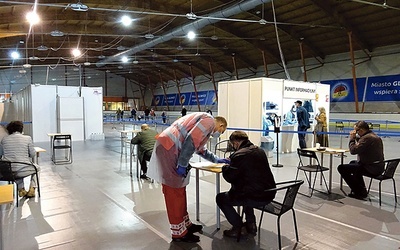 Ośrodek na gliwickim lodowisku działa od rana do wieczora przez 7 dni w tygodniu.