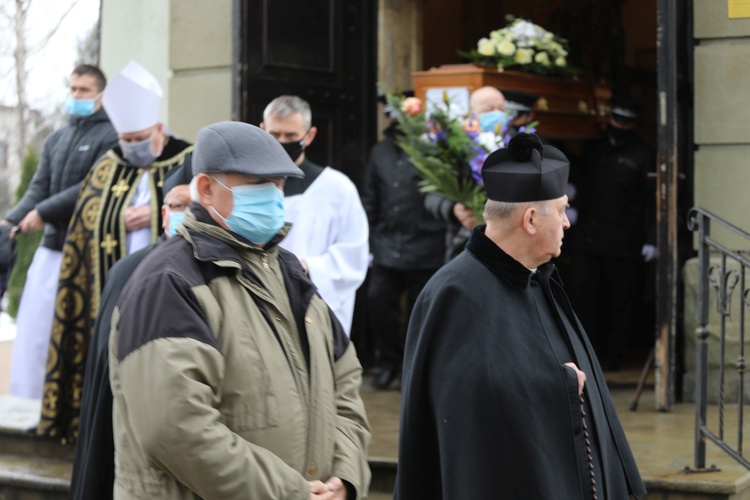 Pogrzeb śp. ks. prał. Krzysztofa Ryszki w Bielsku-Białej Wapienicy