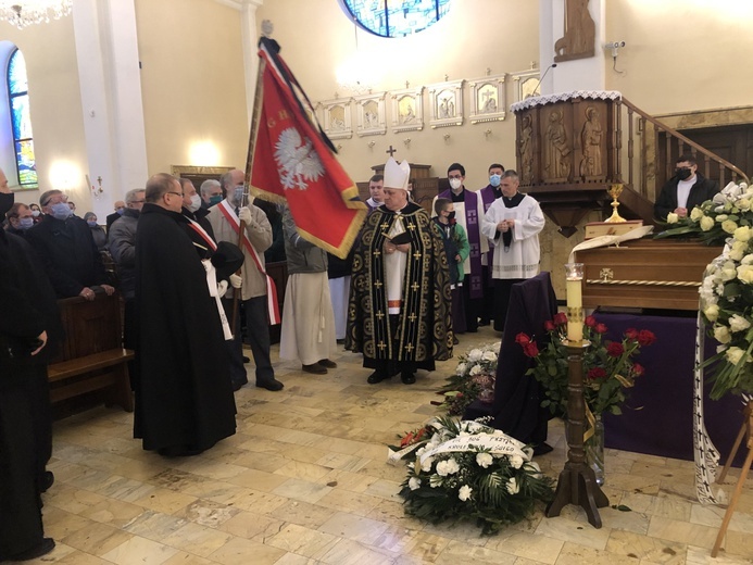 Pogrzeb śp. ks. prał. Krzysztofa Ryszki w Bielsku-Białej Wapienicy