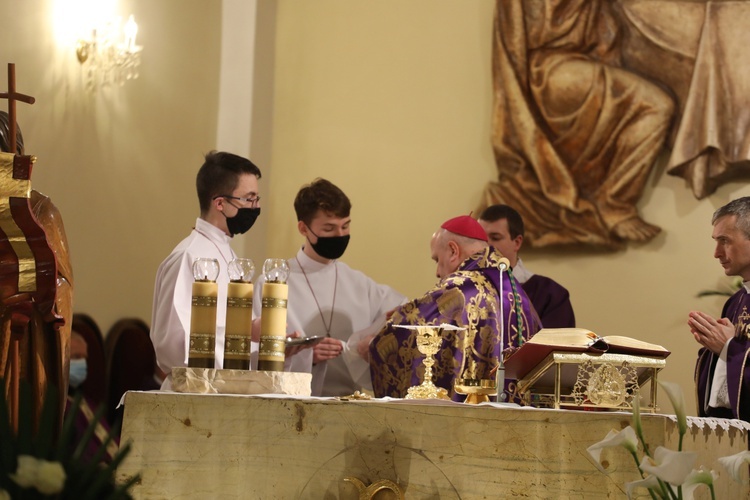 Pogrzeb śp. ks. prał. Krzysztofa Ryszki w Bielsku-Białej Wapienicy