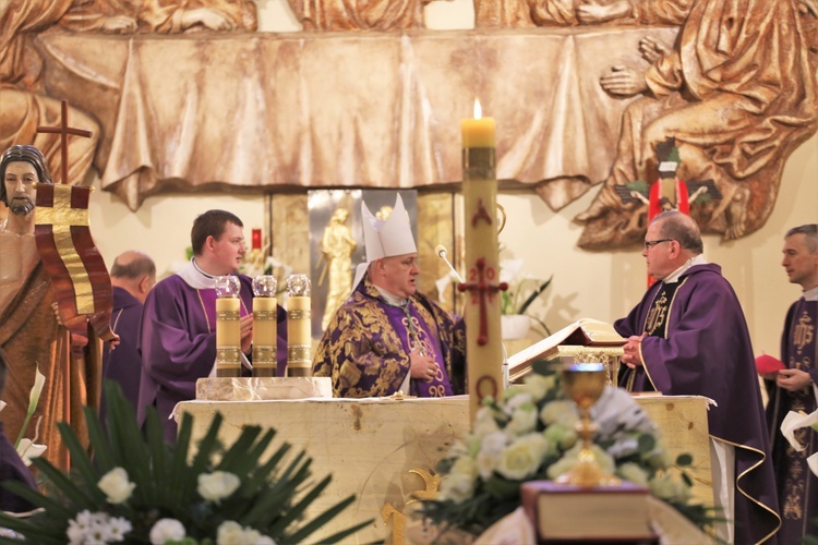 Pogrzeb śp. ks. prał. Krzysztofa Ryszki w Bielsku-Białej Wapienicy