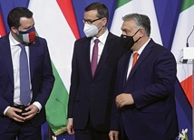 Matteo Salvini, Mateusz Morawiecki i Viktor Orbán 1 kwietnia 2021 na szczycie w Budapeszcie.