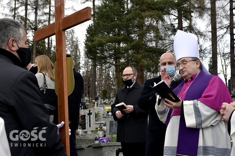 Pogrzeb Kazimierza Regmunta, brata bp. Stefana z diecezji zielonogórsko-gorzowskiej