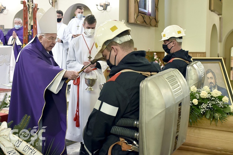 Pogrzeb Kazimierza Regmunta, brata bp. Stefana z diecezji zielonogórsko-gorzowskiej