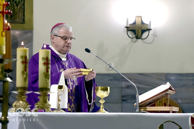 Pogrzeb Kazimierza Regmunta, brata bp. Stefana z diecezji zielonogórsko-gorzowskiej